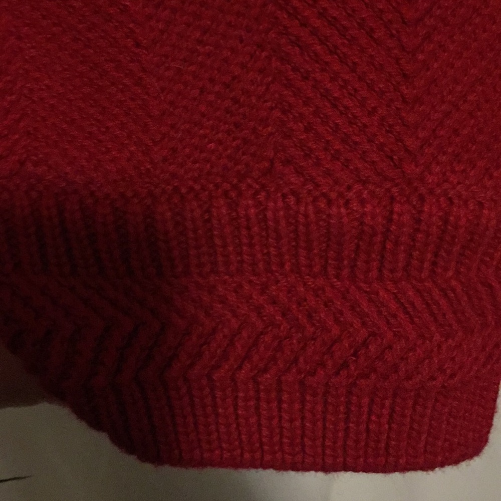 Red Chaps oversized sweater - Picture 4 of 5
